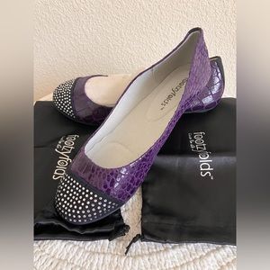Footzyfolds Brittany Size 8M Purple Brand New Shoe bags included